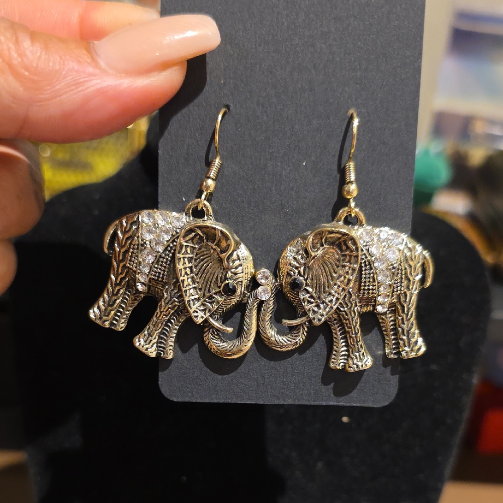 Source Unknown Gold Elephant Dangle Earrings With… - image 1